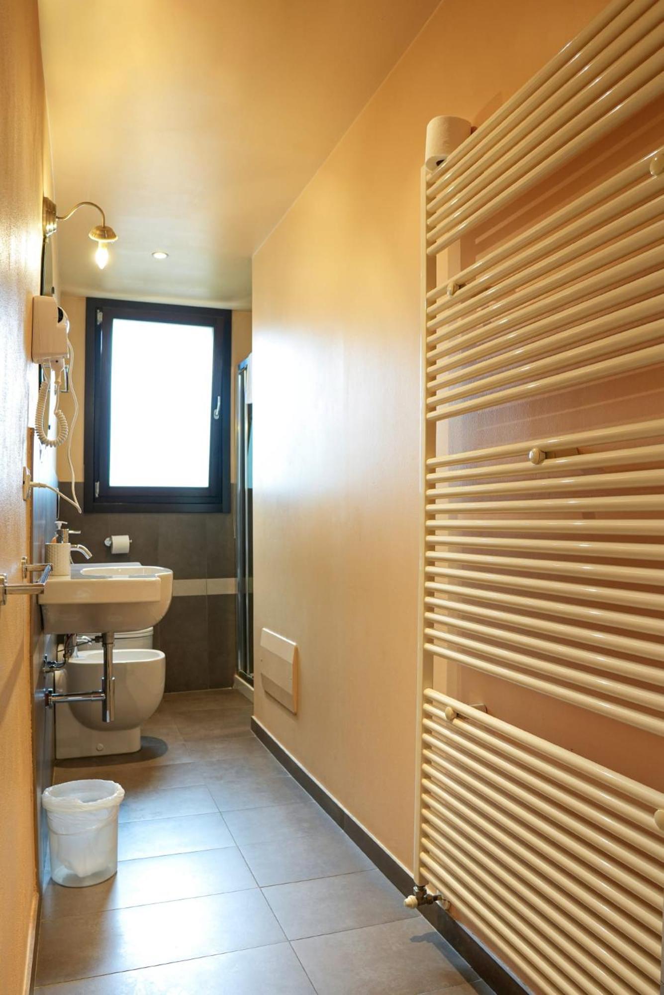 Honey Rooms Ferrara Exterior foto